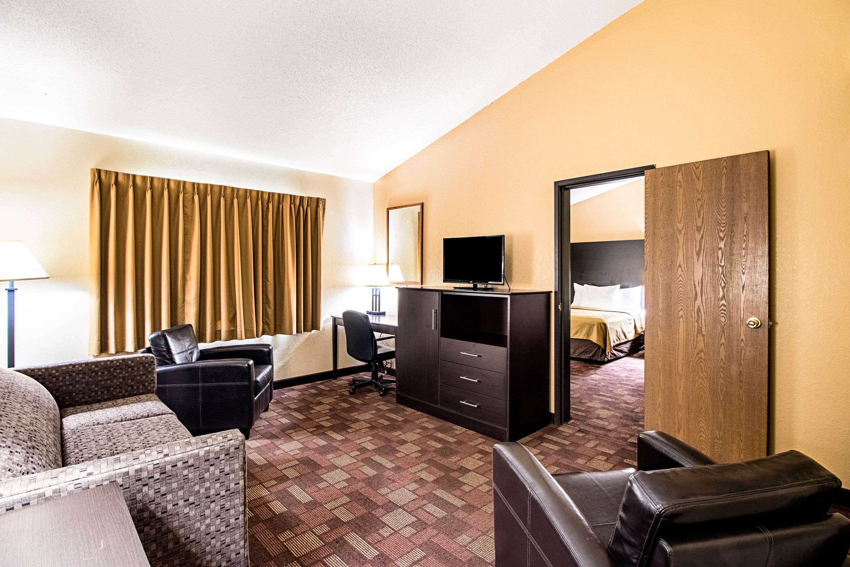 Econo Lodge Watertown Dış mekan fotoğraf