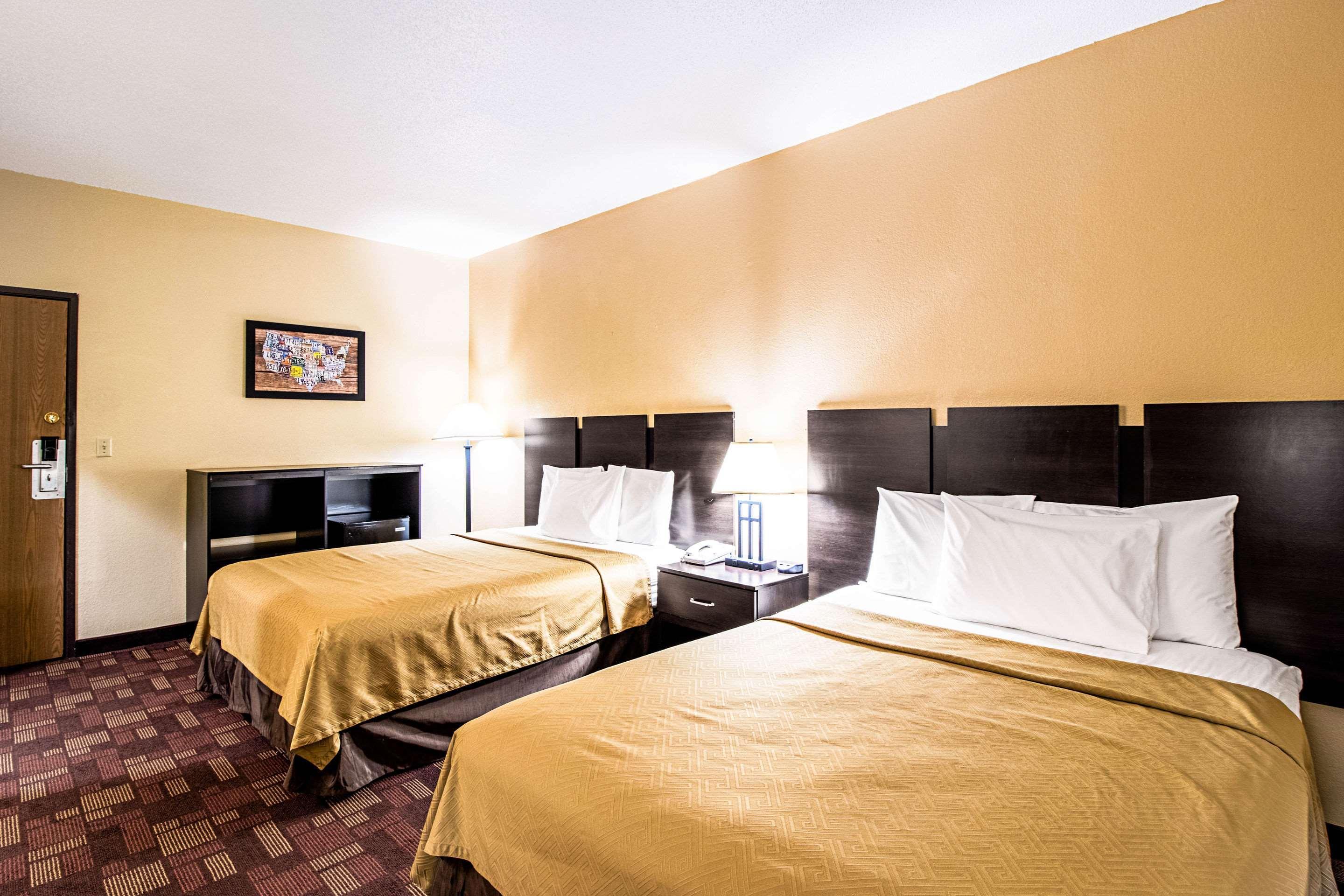 Econo Lodge Watertown Dış mekan fotoğraf