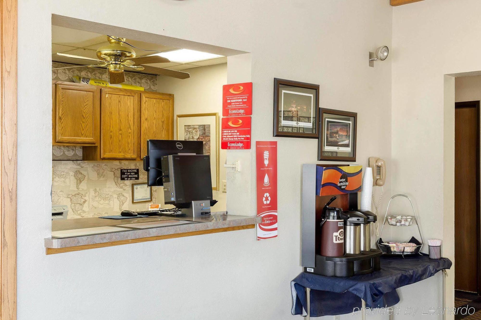 Econo Lodge Watertown Dış mekan fotoğraf
