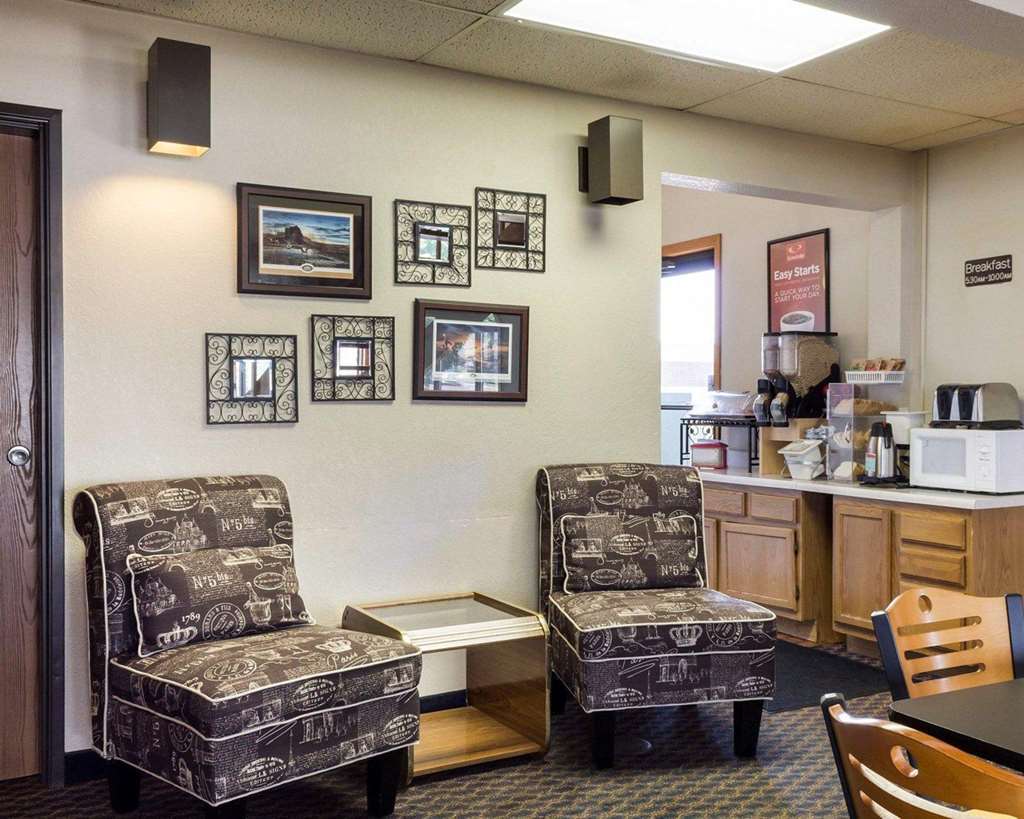 Econo Lodge Watertown İç mekan fotoğraf