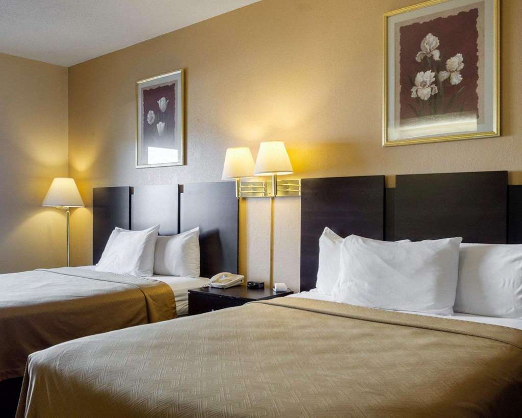 Econo Lodge Watertown Oda fotoğraf