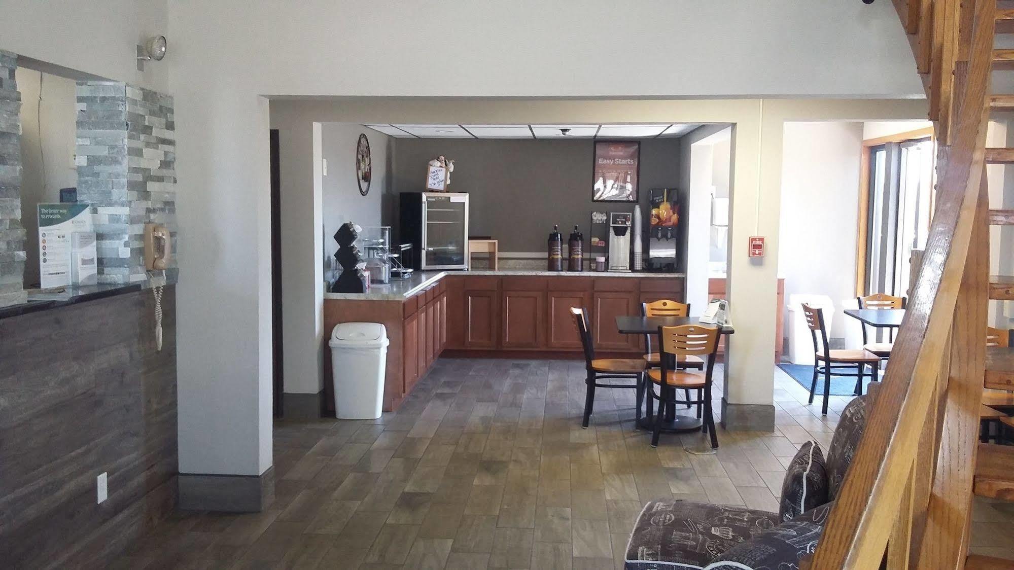 Econo Lodge Watertown Dış mekan fotoğraf